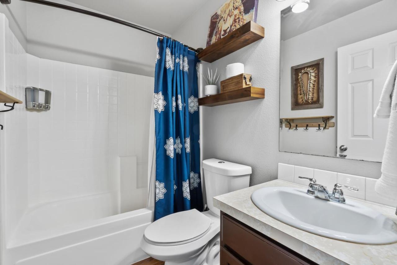Southwestern Style 4 Bedroom Nampa Home Sleeps 16! ภายนอก รูปภาพ