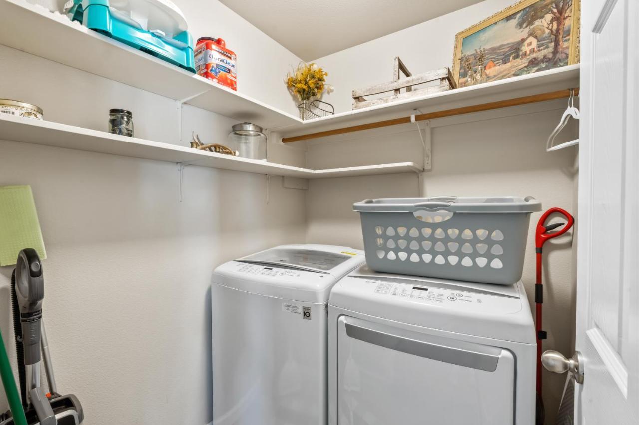 Southwestern Style 4 Bedroom Nampa Home Sleeps 16! ภายนอก รูปภาพ
